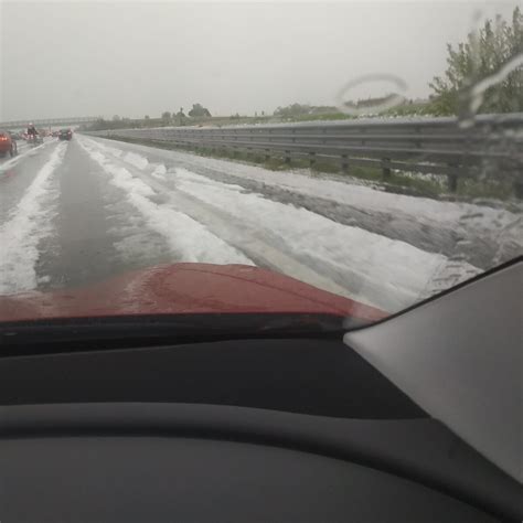 Maltempo Forte Temporale Tra Lombardia E Veneto Tempesta Di Grandine