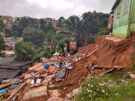 Deslizamento De Terra Atinge Quatro Casas No Novo Israel Foi