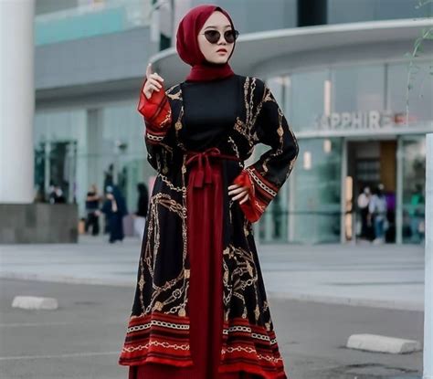 14 Warna Jilbab Yang Cocok Dengan Baju Maroon Dailysia