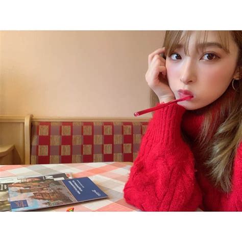 二瓶有加さんのインスタグラム写真 二瓶有加instagram 「 あーー旅行したーい ️ 旅行でドイツ行った時に 私からしたあ