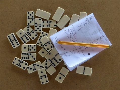 Игра Домино: правила, (9 видов): как играть в Домино и считать очки