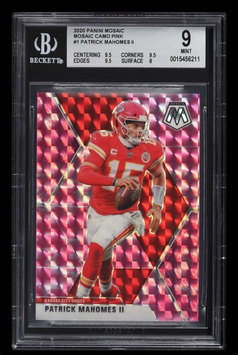 2020 Panini Mosaic Camo Pink Prizm Patrick Mahomes II 1 Beckett BGS