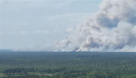 Massive wildfire burning at NC coast Brunswick County after 'controlled ...