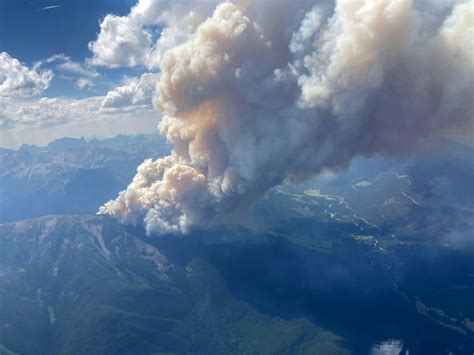 Military Joins Wildfire Fight In Canadas Far North Au