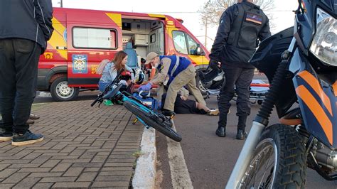 Ciclista Fica Ferido Ao Se Envolver Em Acidente Motocicleta Na Av