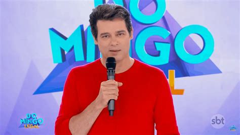 Celso Portiolli responde fã sobre possível volta do Curtindo Uma Viagem