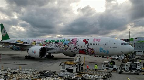 Eva Air Hello Kitty Boeing 777 35e Youtube