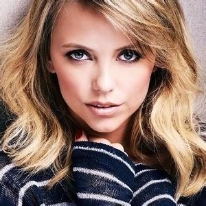 Riley Voelkel Nude Sexy Collection 88 Photos GIFs Videos