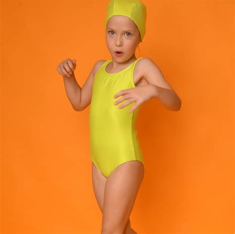 Maiô Magah Infantil Fernanda Lima Canelado Magah Beachwear