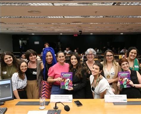 Lançada cartilha dicas para mulheres candidatas nas eleições deste ano