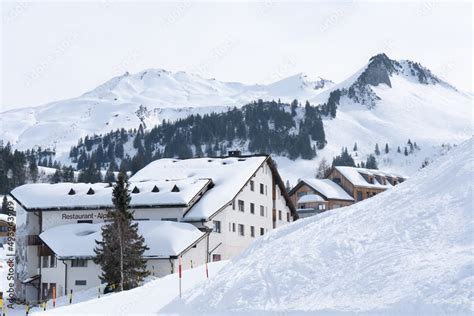 The Stoos Ridge Hike From Klingenstock To Fronalpstock Offers