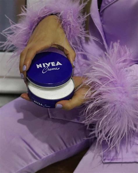 Is Nivea Creme Good? Our Ingredients Review - Restore Skin and Hair ...