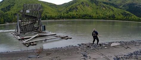 Watch: Stan Zuray Pulling a Fish Wheel From the Yukon River - AllOutdoor.com