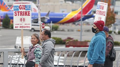 Boeing machinists' strike continues, hurting company's comeback efforts ...