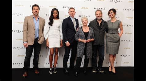 Photo Javier Bardem Naomie Harris Daniel Craig Judi Dench Sam