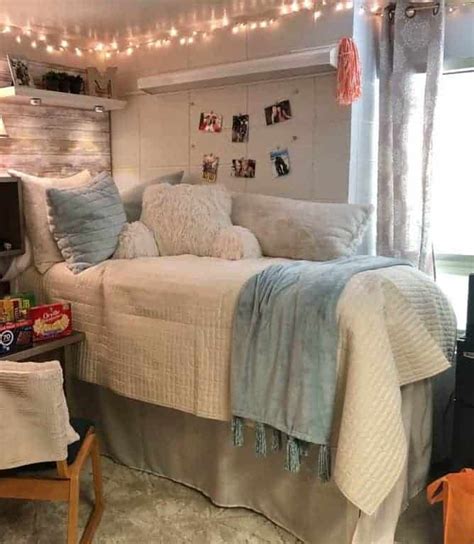 21 Dorm Decor Ideas That We Are Obsessing Over For 2020 By Sophia Lee