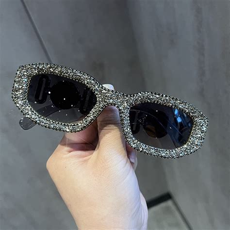 Classic Vintage Rhinestone Sunglassesn Weekend Shade Sunglasses