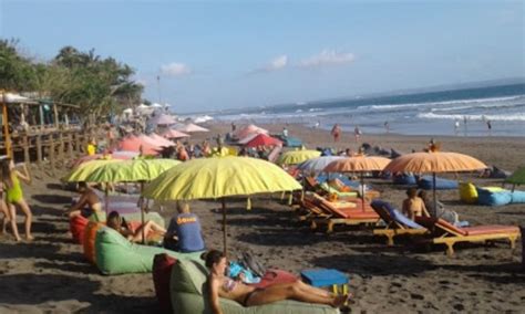 Pantai Berawa Spot Surfing Terbaik Panorama Sunset Di Bali Itrip