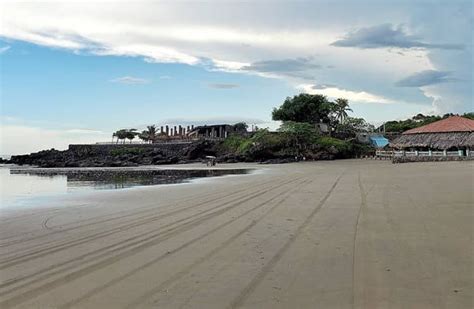 Playa El Cuco in El Salvador. The Ideal Beach to Relax