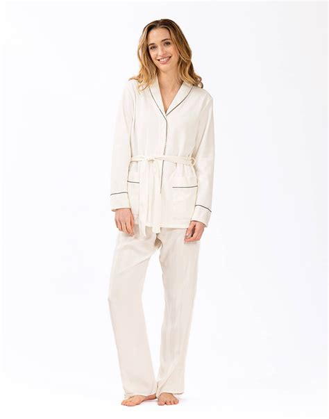 Buttoned Pyjamas GABRIELLE Made From Ecru Microfleece And Viscose Jacquard Lingerie Le Chat
