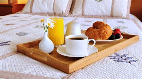 Download Breakfast In Bed Wallpaper