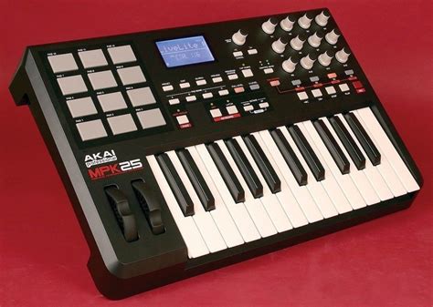 Akai Professional MPK25 25 Key USB MIDI Keyboard Controller With MPC