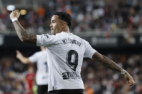 Encapuchados Asaltan La Casa De Justin Kluivert En Valencia