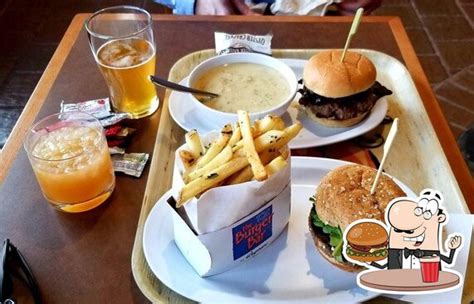 The Burger Bar by Wegmans in Canandaigua - Restaurant menu and reviews