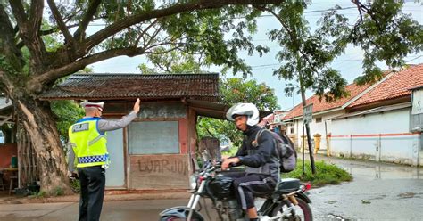 Pelayanan Pagi Hari Unit Lalu Lintas Polsek Terisi Gelar Gatur Lalin