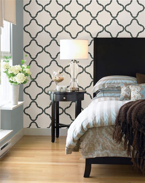 18 Black And White Feature Wallpaper Home Decor Ideas