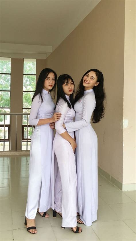 Ghim của Luke trên Vietnamese long dress Người mẫu châu á Áo dài