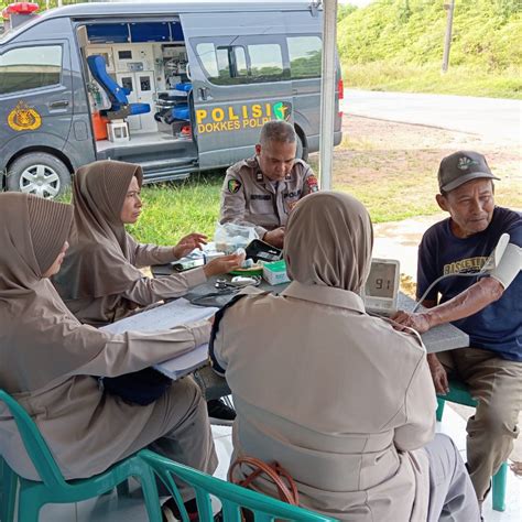 Pengobatan Gratis Bagi Warga Sembulang Rempang Galang Biddokkes Polda