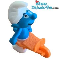 Smurf With Wheelbarrow Garden Smurfs Ferrero Kinder Suprise Cm