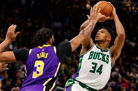 Nba Giannis Antetokounmpo S Season High Fuel Bucks Win Vs Lakers