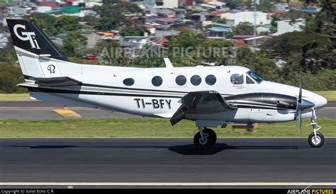 Ti Bfy Aero Colono Beechcraft King Air Cargoliner At San Jose