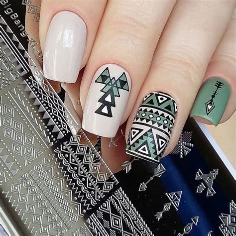 Geometric Theme Rectangle Nail Stamping Plate Triangle Feather Design ...