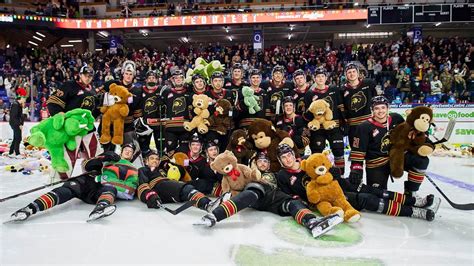 Vancouver Giants Teddy Bear Toss Group Photo With Our Fans YouTube