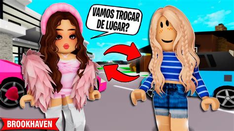 A MENINA RICA TROCOU De LUGAR A MENINA POBRE Roblox Brookhaven