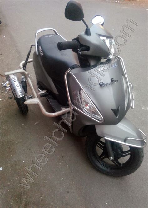 Sale Scooty With Supporting Wheels In Stock