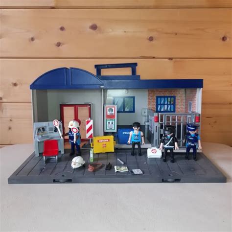 Playmobil Take Along Police Station Set Some Pieces Missing