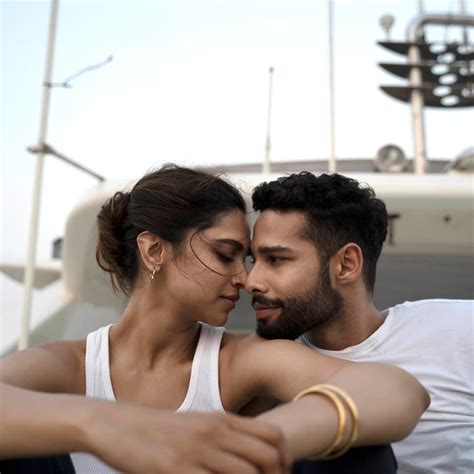 Phone Sex Tips That Are Actually Hot And Fun Vogue India