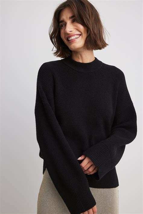 Round Neck Knitted Sweater Black Na Kd