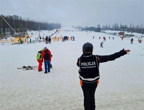 Policyjne Patrole Na G Rze Kamie Sk Mundurowi Zadbaj O Bezpiecze Stwo