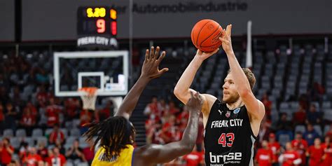 Basketball Brose Bamberg Verliert Im Fiba Europe Cup Gegen Golden