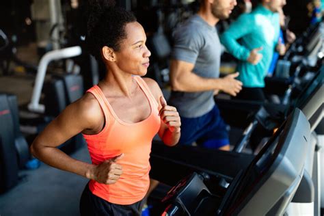 Para qué sirve la caminadora en el gym 5 beneficios de correr en cinta