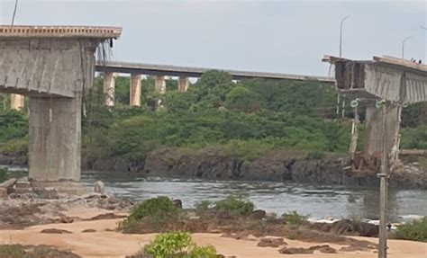 Sobe para quatro o número de mortos após desabamento de ponte entre