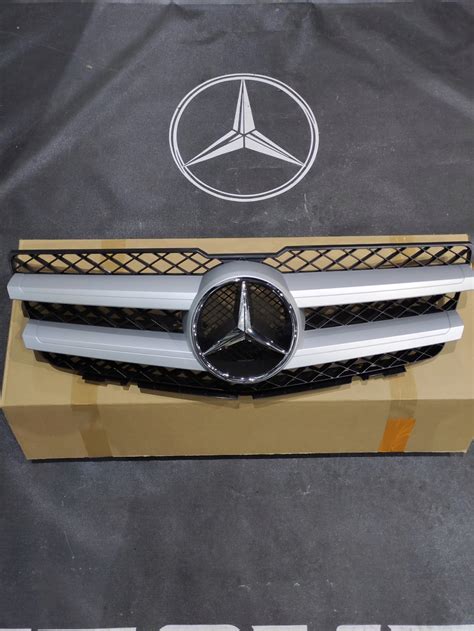 GRILL ATRAPA NOWA MERCEDES GLK X204 2008 2012 NOWA A2048800883 Za 1200