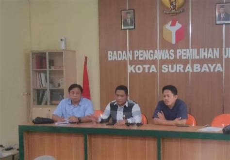 InfoPublik Bawaslu Surabaya Temukan Ribuan Pelanggaran Pemasangan APK