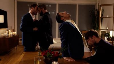 Un plan à trois échangiste à l hôtel Porn