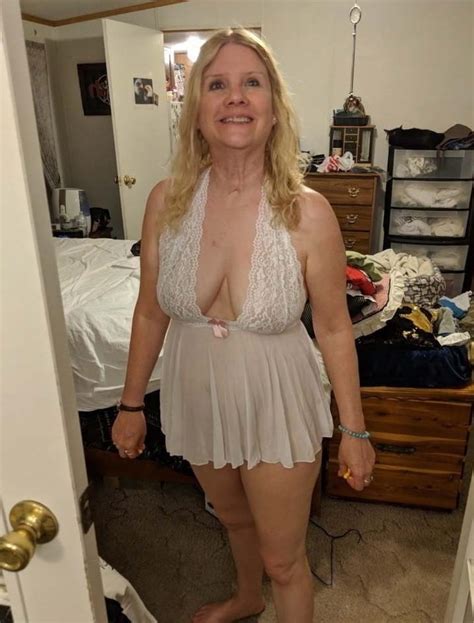 Filthy Mature Grandmama Is Trying To Tease